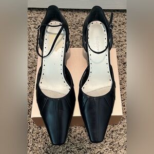 Liz Claiborne Flex Kati Leather Heels